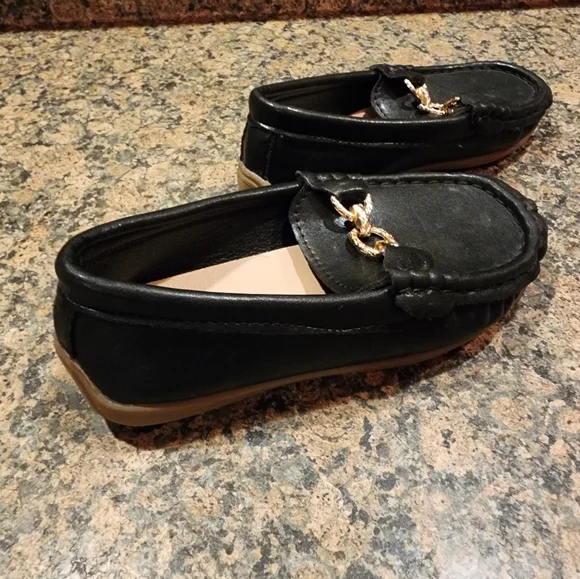 Toddler Black Leather Loafers, Size 27 - Picture 8 of 9